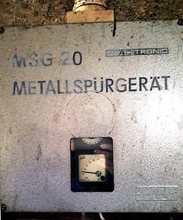 Metallspürgerät mit Analoganzeige