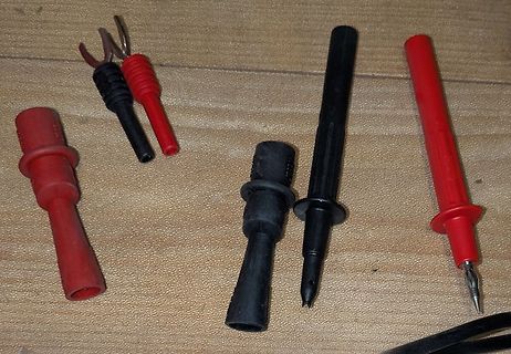 Messspitzen und Krokodilklemmen
