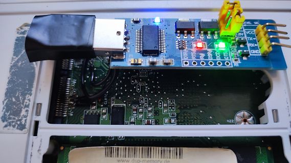 USB-zu-TTL Konverter auf einer Platine