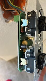 Elektronikmodul mit Kondensatoren und Schaltern