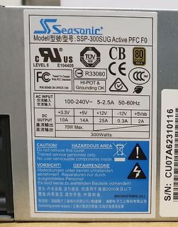 Typenschild eines Seasonic Netzteils