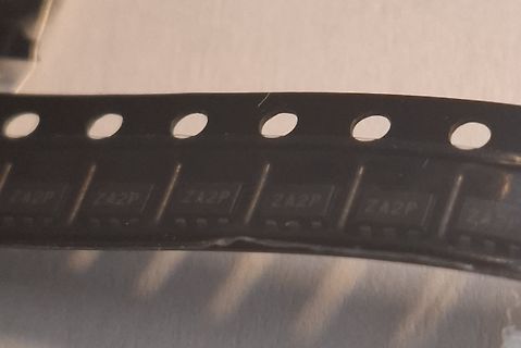 Nahaufnahme von integrierten Schaltkreisen auf einem Filmstreifen