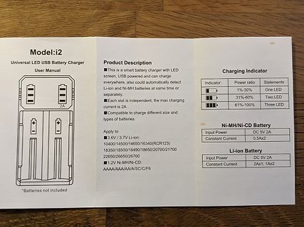 Bedienungsanleitung eines USB-Batterieladegeräts