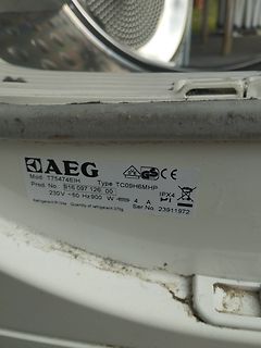 Typenschild einer AEG Waschmaschine