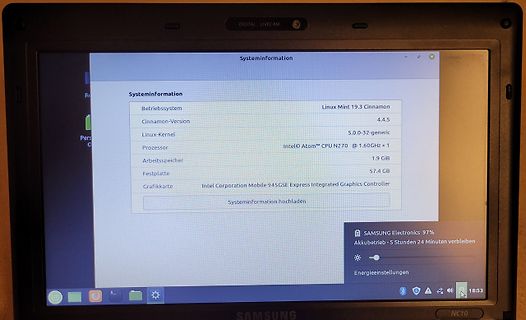 Foto eines Laptops mit Systeminformationen