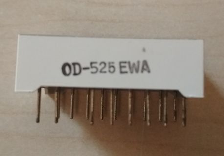 Elektronikbauteil mit der Aufschrift OD-525 EWA