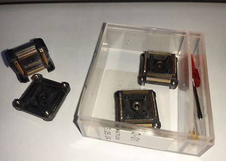 ZIF-Sockel in einer Kunststoffbox