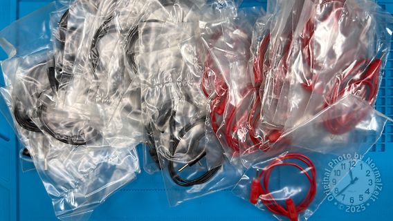 Messleitungen in Plastikbeuteln