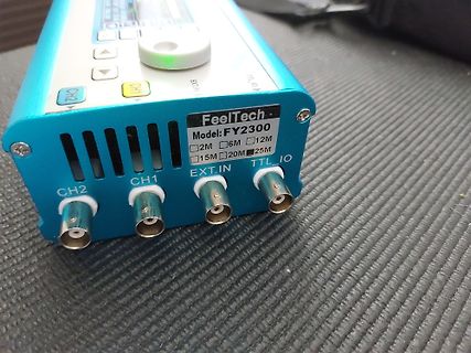 FeelTech FY2300 Oszilloskop
