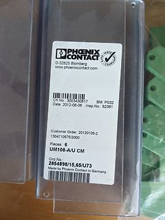 Etikett einer Phoenix Contact Verpackung