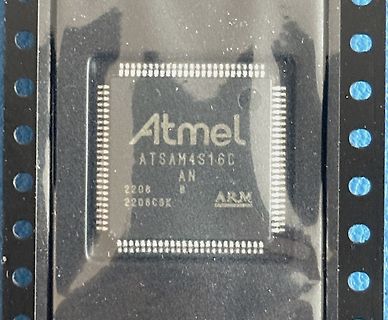 Atmel ATSAM4S16C Mikrocontroller