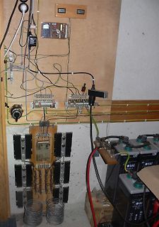 Aufbau einer Ladestation mit Batterien und Leistungselektronik