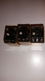 Drei elektrische Relais