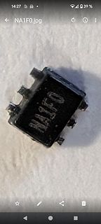Elektronikbauteil mit Aufschrift NA1F0