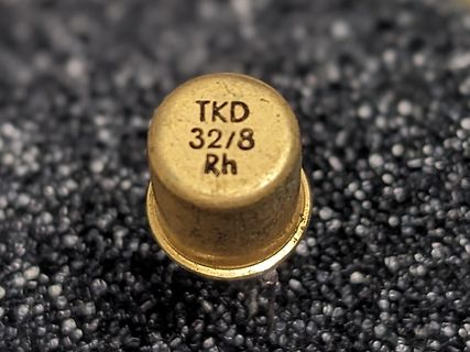Metallgehäuse eines elektronischen Bauteils