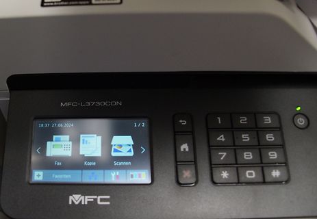 Display und Tastenfeld eines Brother MFC-L3730CDN Druckers