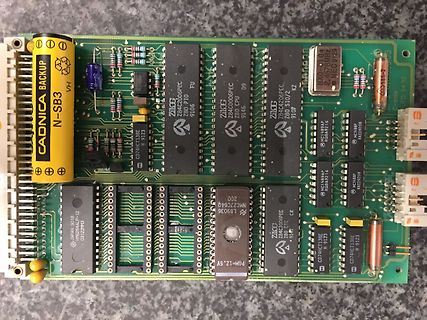 Bestückte Leiterplatte mit Zilog-Chips und Backup-Batterie