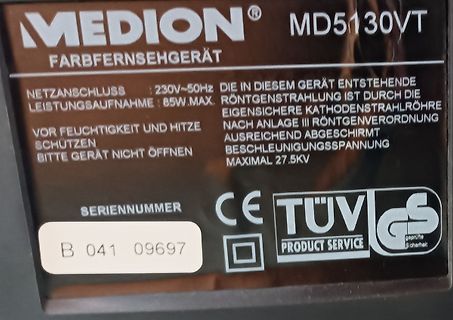 Typenschild eines Medion Farbfernsehgeräts