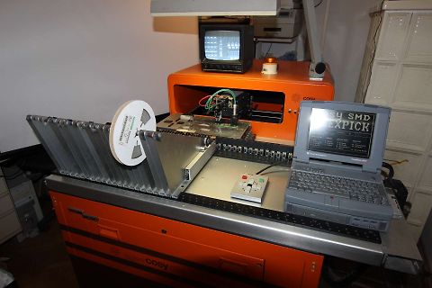 COSY SMD Bestückungsautomat mit Laptop