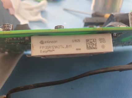 Infineon EasyPIM Modul auf Leiterplatte