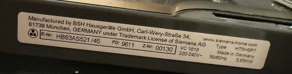 Typenschild eines Siemens Backofens