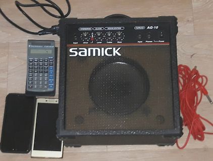 Samick Verstärker, Taschenrechner und Smartphones