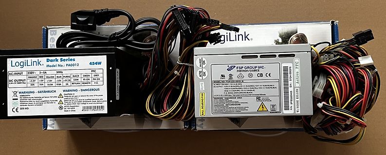 LogiLink Dark Series Netzteil und FSP Group Netzteil