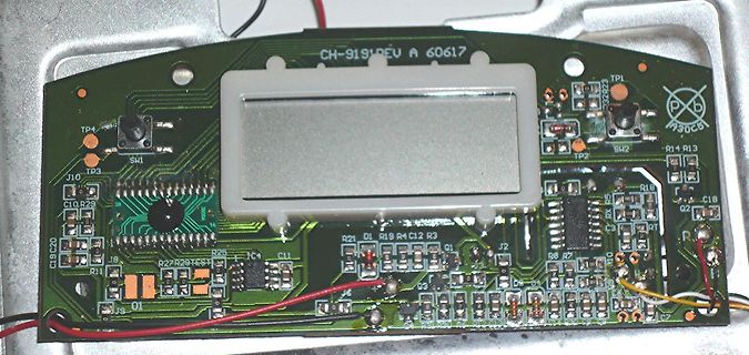 Leiterplatte mit LCD-Display und elektronischen Bauteilen