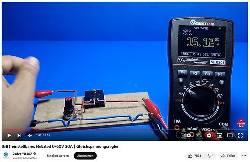 Multimeter und Aufbau auf Holzbrett