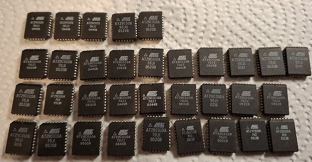 AT29C010A und AT29C020A Flash-Speicherchips