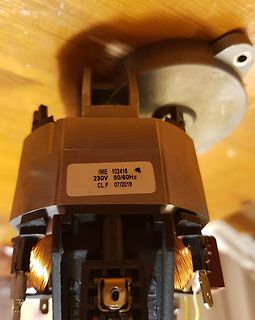 Elektromotor mit Typenschild