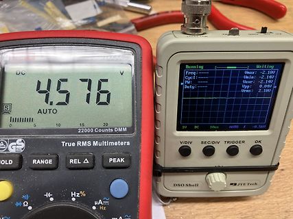 Digitalmultimeter und tragbares Oszilloskop