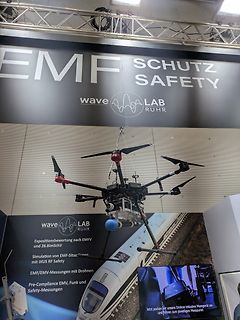 Drohne vor EMF Schutz Banner