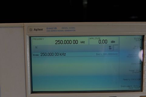 Display eines Agilent E4421B Signalgenerators