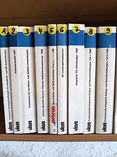 Reihe von Fachbüchern über Elektronik