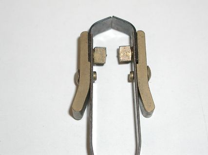 Metallklemme oder Klemmverbinder