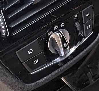 Lichtschalter-Panel eines Fahrzeugs