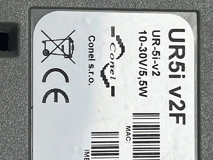 Typenschild eines Netzteils
