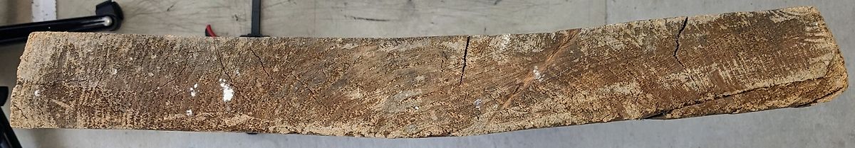Holzbrett mit Rissen