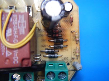 Nahaufnahme einer Leiterplatte mit elektronischen Bauteilen