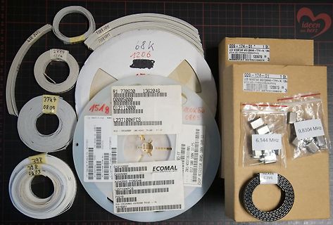 Diverse Rollen mit elektronischen Bauteilen und Widerständen