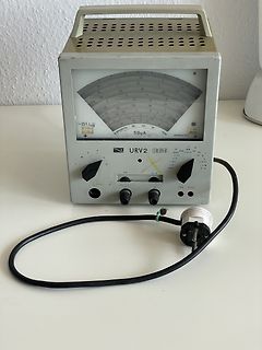 Analoges Messgerät mit Messspitze