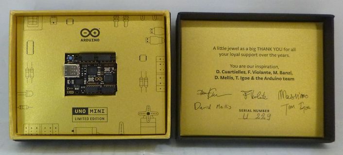 Arduino Uno Mini Limited Edition in einer Geschenkbox