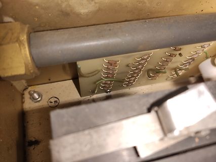 Nahaufnahme einer Leiterplatte mit Bauteilen