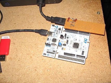 Arduino Nano auf Erweiterungsplatine mit Breadboard