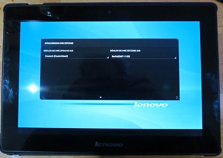 Abfotografierter Lenovo Tablet-Bildschirm mit Spracheinstellungen
