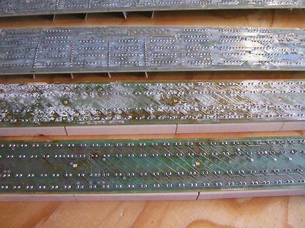 Mehrere Leiterplatten mit Lötstellen