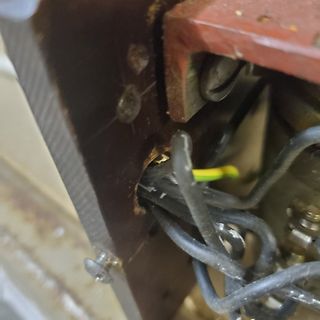 Verdrahtung in einem Gehäuse