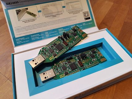 Dialog Semiconductor DA14695 Development Kit USB Sticks