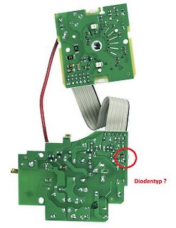 Leiterplatten mit Flachbandkabel und markiertem Bauteil